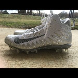 Nike Alpha Menace Football Cleats (Men’s)